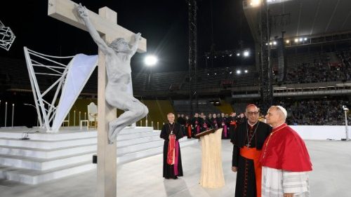 La visita que llevó al Papa tras los muros