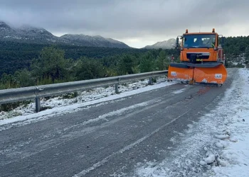 El Noroeste recibe más de 10 millones para conservar 31 carreteras durante los próximos cuatro años
