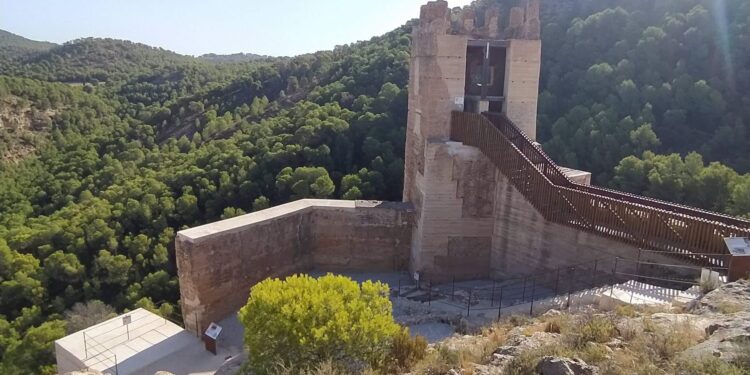 El Castillo de Pliego renace tras una rehabilitación de dos millones de euros
